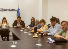 ADOSAC señaló que el Gobierno garantizó puestos de trabajo pero no presentó mejoras salariales